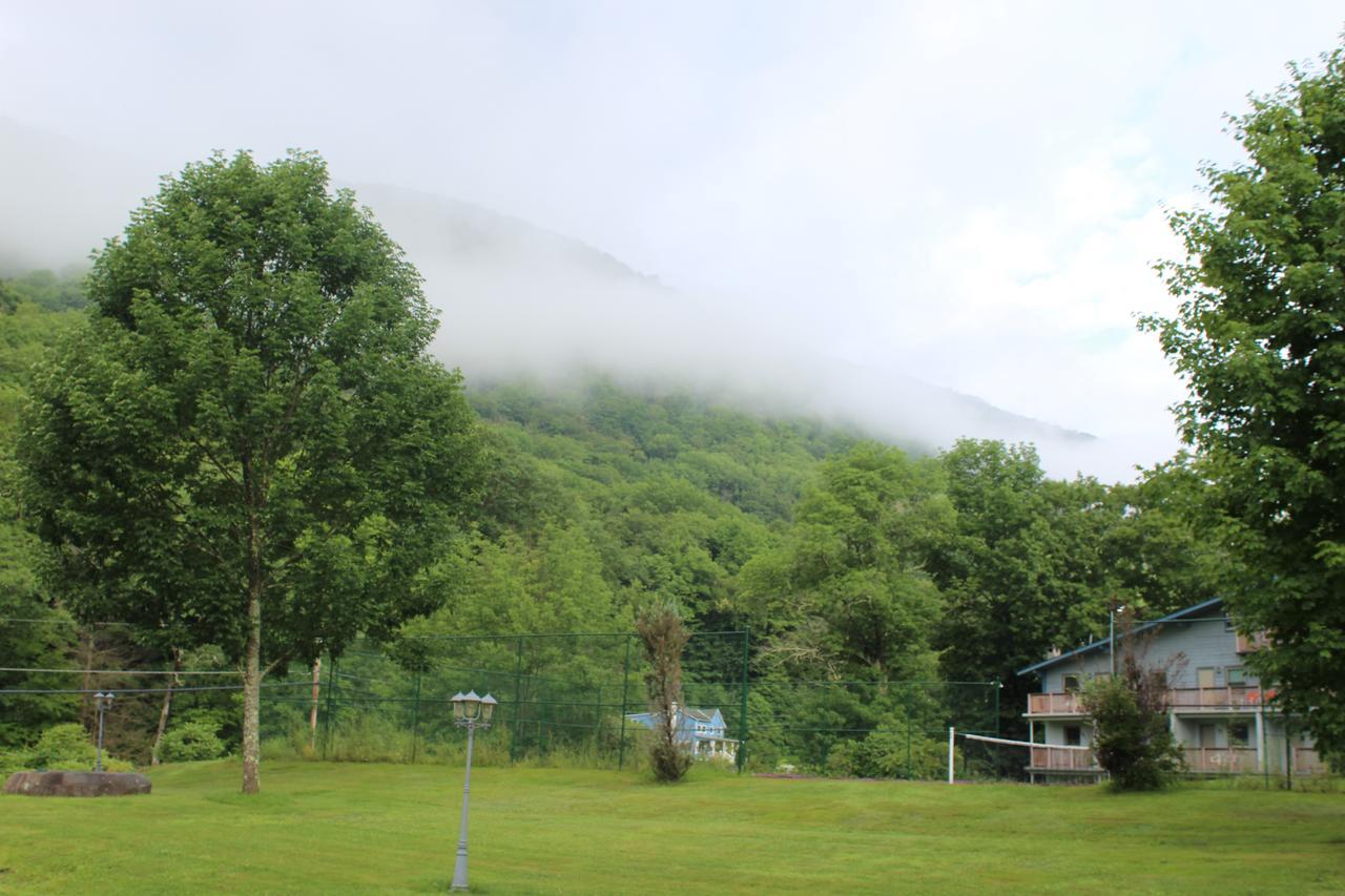 Catskill Seasons Inn Shandaken Exterior photo