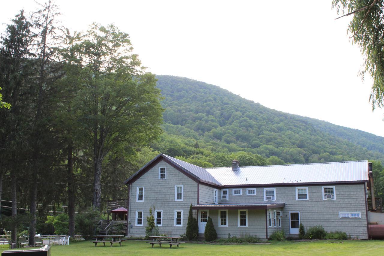 Catskill Seasons Inn Shandaken Exterior photo